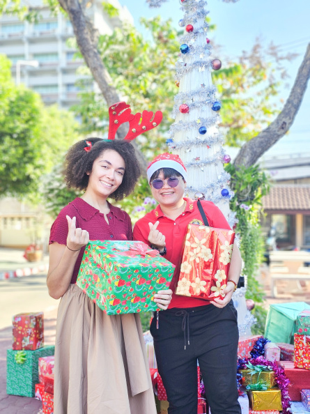 LINE_ALBUM_2566-12-20 วันคริสมาตร์66_๒๓๑๒๒๒_164.jpg