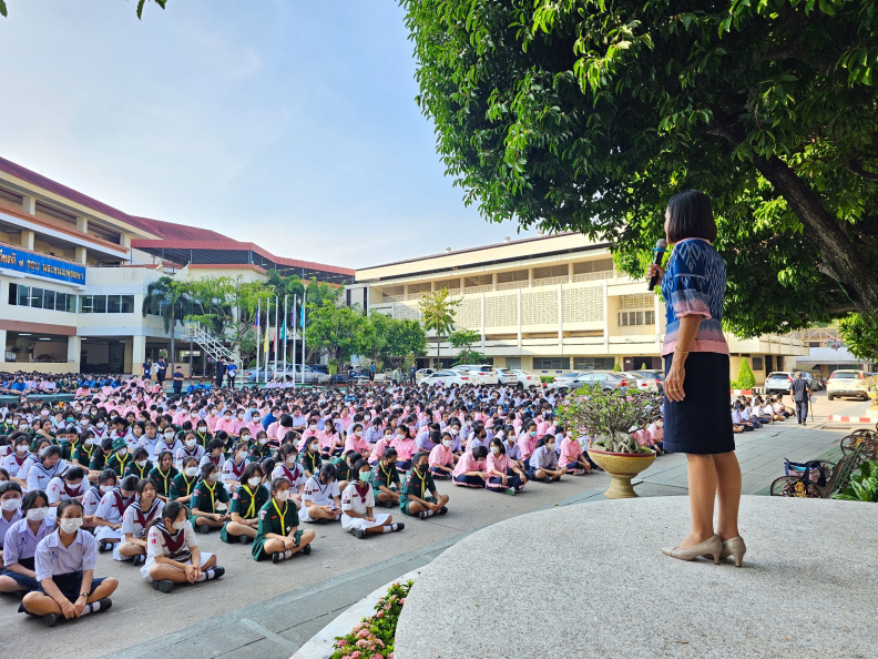 LINE_ALBUM_2566-12-13 มอบรางวัลนวัตกรรมทางการงานอาชีพ GPA_๒๓๑๒๑๓_21.jpg