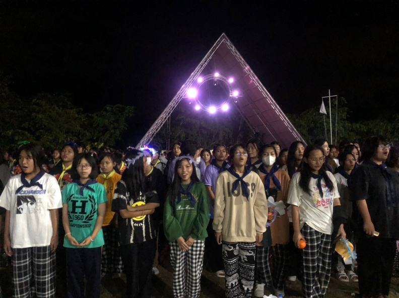 LINE_ALBUM_66-12-1-2 ค่ายพักแรม ม.2_๒๓๑๒๐๖_204.jpg