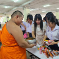 LINE ALBUM 09-11-2566 ดัดดรุณีวิถีพุทธ 231109 1