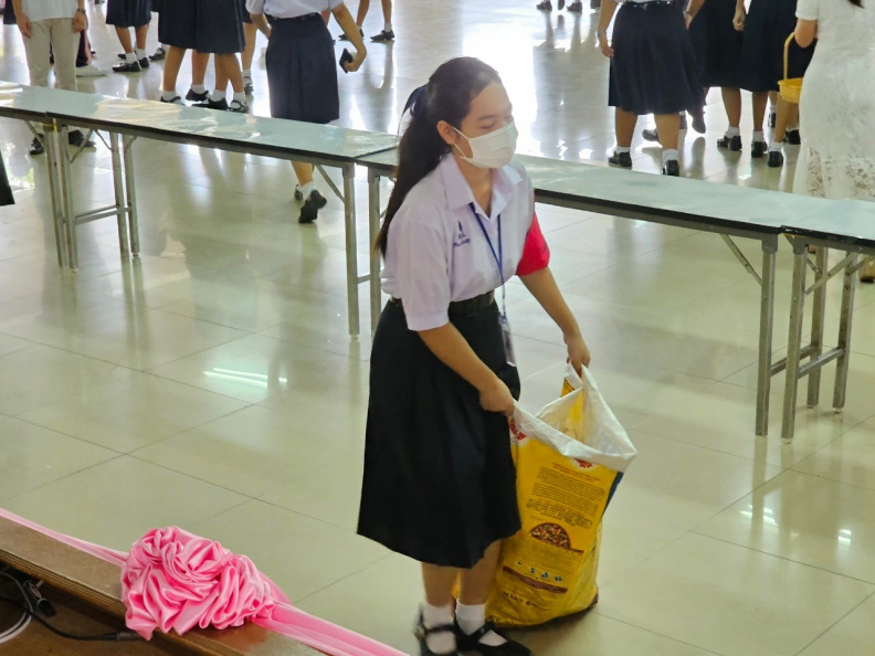 LINE_ALBUM_09-11-2566 ดัดดรุณีวิถีพุทธ_231109_6.jpg
