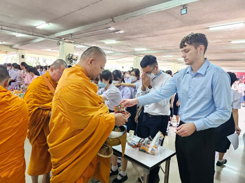 LINE_ALBUM_09-11-2566 ดัดดรุณีวิถีพุทธ_231109_22.jpg