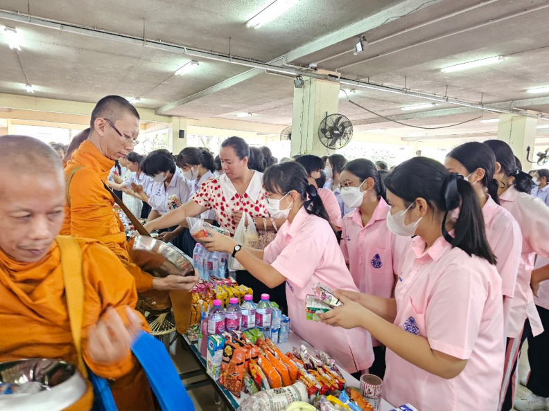 LINE_ALBUM_09-11-2566 ดัดดรุณีวิถีพุทธ_231109_21.jpg
