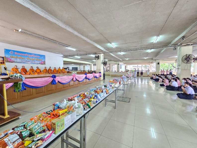 LINE_ALBUM_09-11-2566 ดัดดรุณีวิถีพุทธ_231109_71.jpg