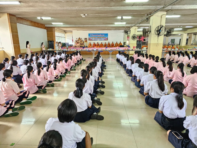 LINE_ALBUM_09-11-2566 ดัดดรุณีวิถีพุทธ_231109_83.jpg