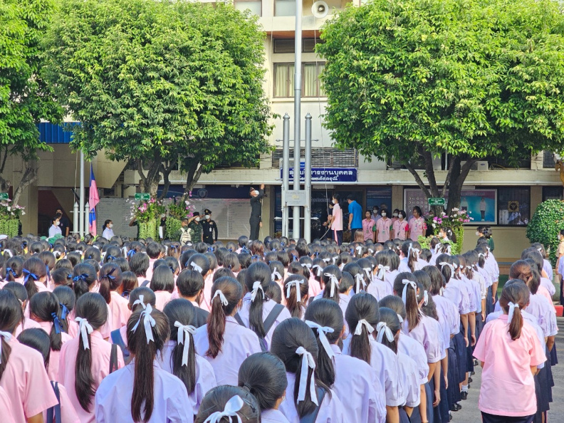 LINE_ALBUM_20-09-2566 กิจกรรมวันพระราชทานธงชาติไทย_231109_6.jpg