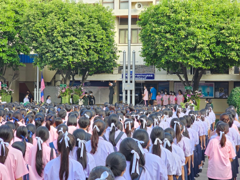LINE_ALBUM_20-09-2566 กิจกรรมวันพระราชทานธงชาติไทย_231109_7.jpg