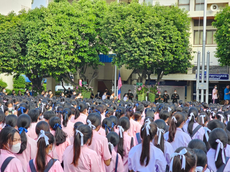 LINE_ALBUM_20-09-2566 กิจกรรมวันพระราชทานธงชาติไทย_231109_11.jpg
