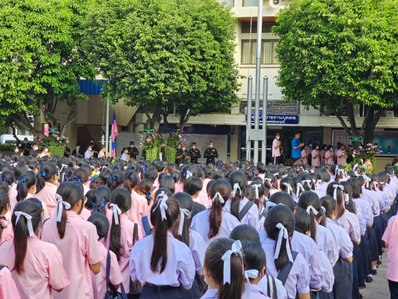 LINE_ALBUM_20-09-2566 กิจกรรมวันพระราชทานธงชาติไทย_231109_12.jpg