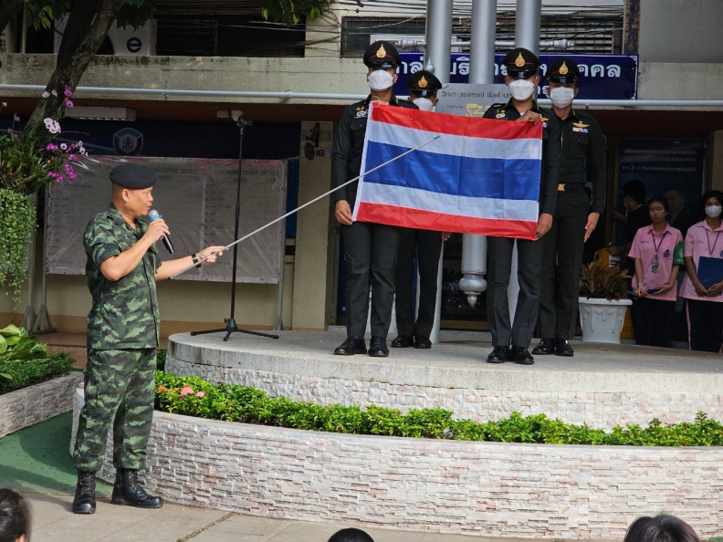 LINE_ALBUM_20-09-2566 กิจกรรมวันพระราชทานธงชาติไทย_231109_34.jpg