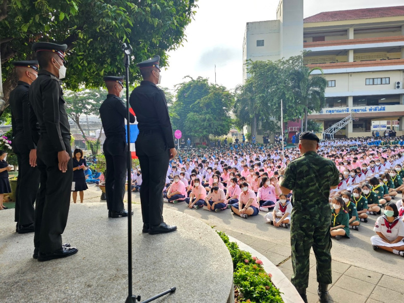 LINE_ALBUM_20-09-2566 กิจกรรมวันพระราชทานธงชาติไทย_231109_40.jpg