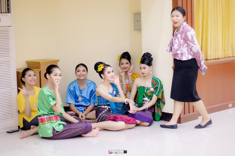 LINE_ALBUM_2566-09-18 ม.3 มุทิตาจิต ครูมยุรีย์_231009_292.jpg