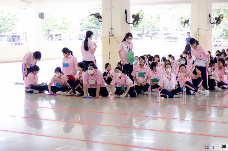LINE_ALBUM_16-09-2566 สานศาสตร์คณิตศิลป์ ม.2_๒๔๐๓๑๔_366.jpg