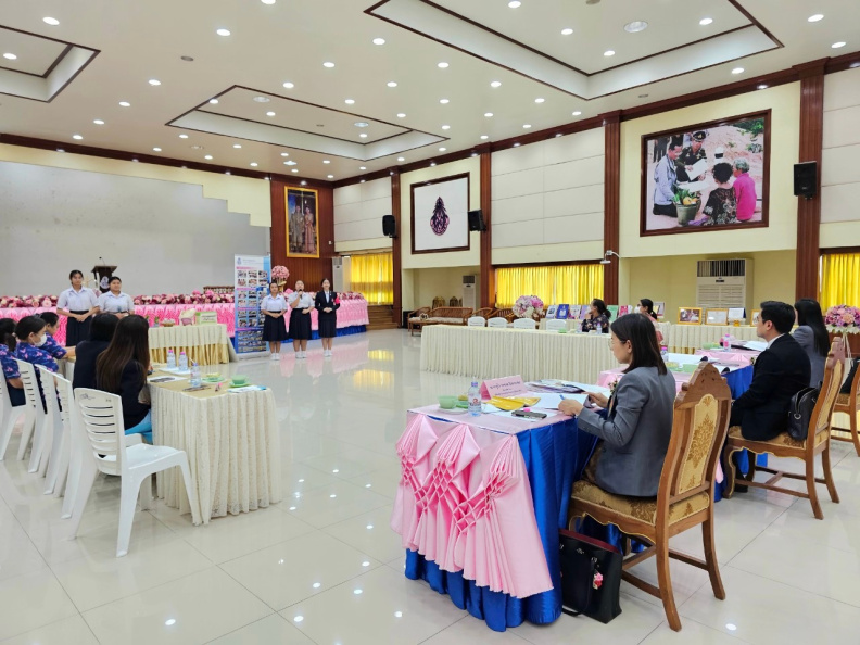 LINE_ALBUM_1592023ประเมินนร.พระราชทาน_๒๔๐๓๑๔_153.jpg