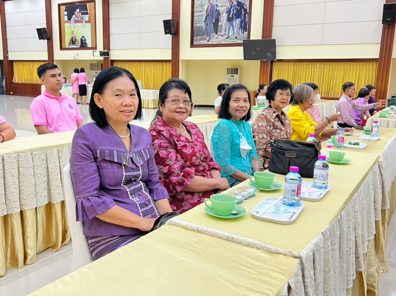 LINE_ALBUM_10-09-2566 ดัดดรุณีคุรุมุฑิตาจิต_231109_811.jpg