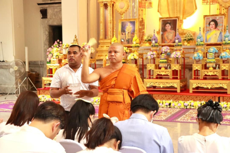 LINE_ALBUM_66831 พิธีเจริญพระพุทธมนต์_230904_15.jpg
