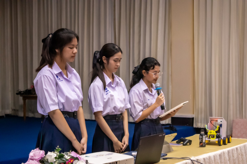 LINE_ALBUM_2567-08-03 สัมมนาโครงงานวิทยาศาสตร์_240803_194.jpg