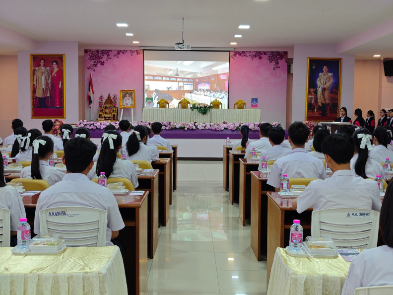 LINE_ALBUM_2567-11-28 ศึกษาดูงานสภา_241128_51.jpg