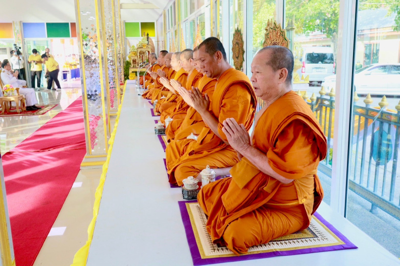 LINE_ALBUM_67-12-5 วันพ่อแห่งชาติ ณ วัดโสธรวรารามวรวิ_241216_20.jpg