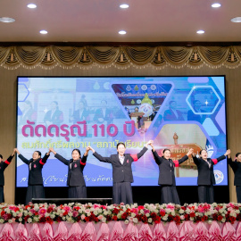 2568-06-06 ร.ร.สงวนหญิงร.ร.ราชวินิตมาศึกษาดูงานสภา